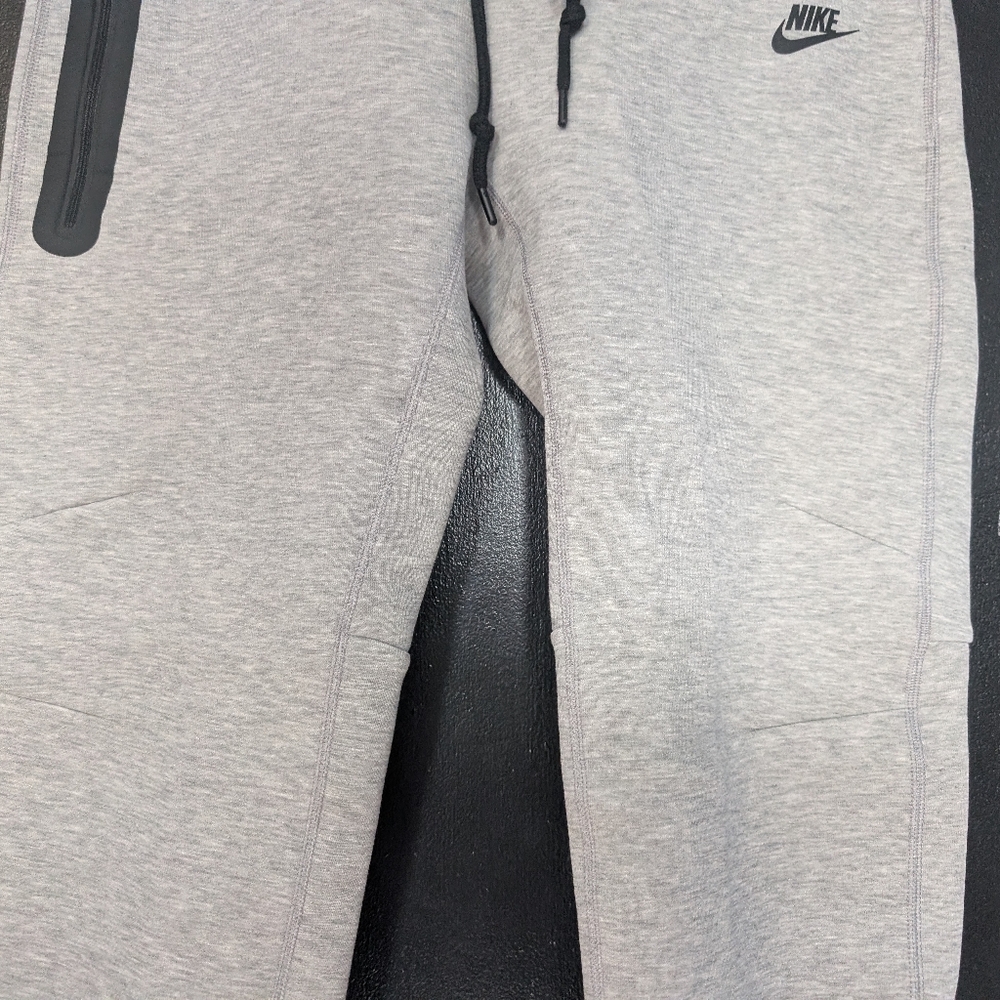 Nike Tech Joggers Nike Joggers Sweatpants Gray Men's BNWT - Picture 4 of 16